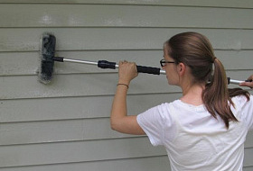 Как правильно мыть сайдинг?